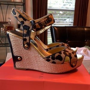 Ivanka trump wedges size 8